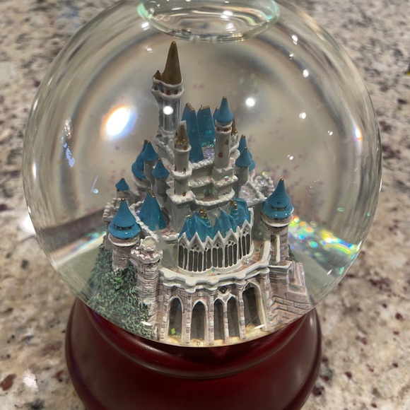 Disney Musical Snow Globe - Picture 3 of 4